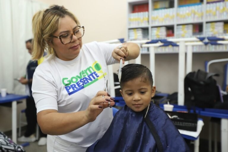 Governo Presente realiza mais de 7,3 mil atendimentos no bairro Puraquequara, em Manaus