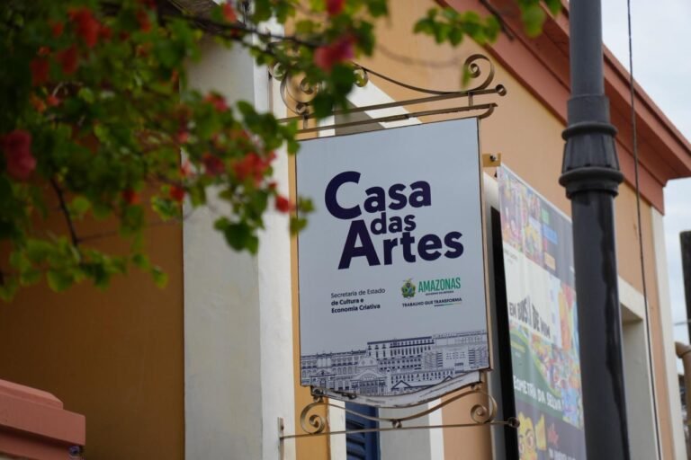 Casa das Artes reabre programação expositiva de 2026 com múltiplas linguagens e artistas locais