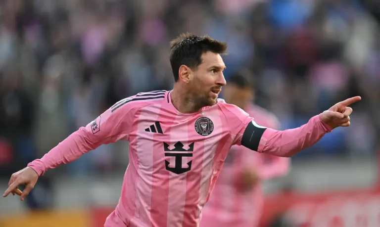 Messi marca 900º gol da carreira e entra para grupo de elite do futebol