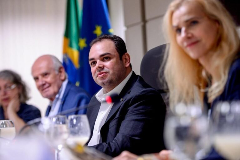 Governador defende desenvolvimento sustentável em reunião com União Europeia