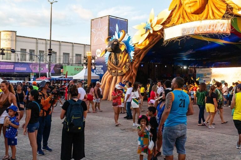 Festival de Parintins 2026: pesquisa mapeia impacto econômico e social do espetáculo