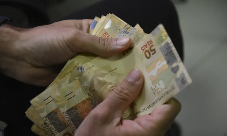 Caixa paga Bolsa Família a beneficiários com NIS final 9